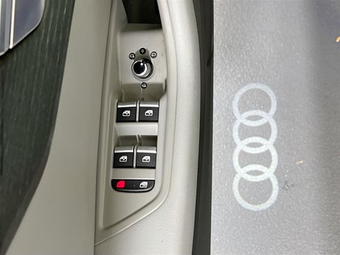 Used 2019 Audi A4 2.0T Premium w/ Convenience Package image 17