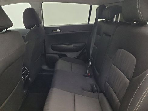 Used 2017 Kia Sportage LX AWD/4WD image 18