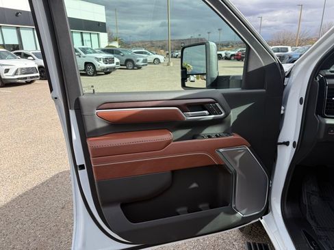 New 2026 GMC Sierra 3500 Denali Ultimate image 11