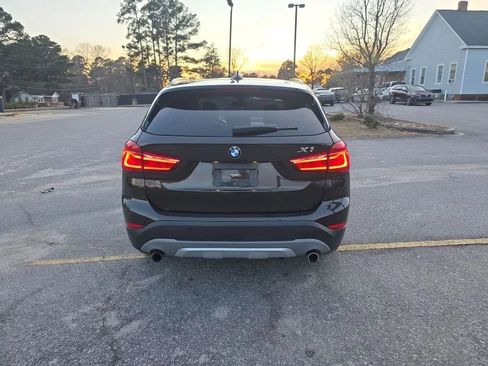 Used 2017 BMW X1 sDrive28i image 5