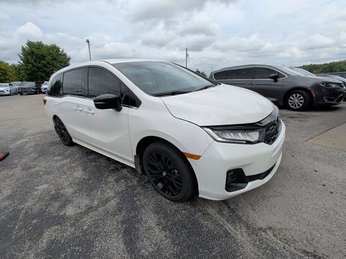 Used 2025 Honda Odyssey Sport-L image 2