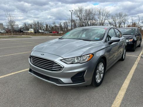 Used 2020 Ford Fusion SE image 10