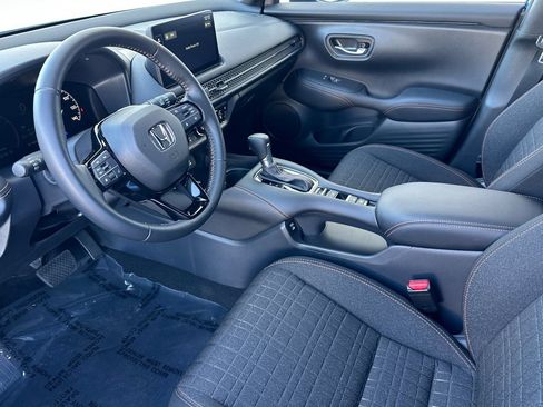 Certified 2026 Honda HR-V Sport image 9