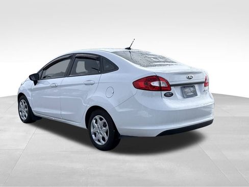 Used 2013 Ford Fiesta S image 3