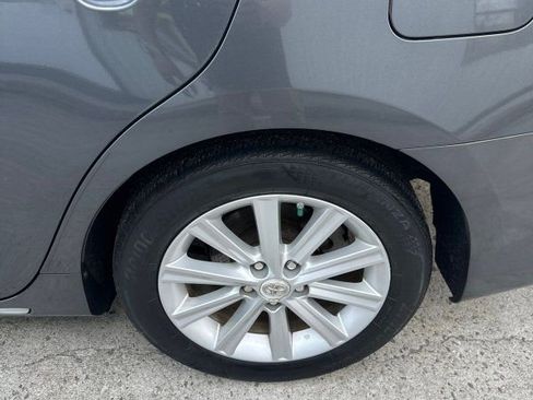 Used 2012 Toyota Camry XLE w/ Leather Pkg image 10