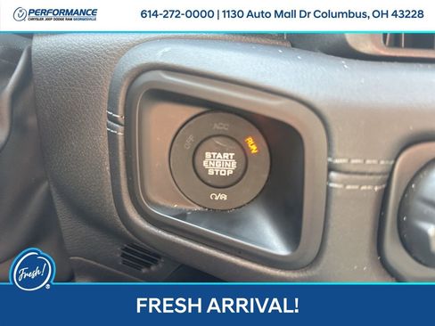 Used 2024 Jeep Gladiator Mojave w/ Technology Group AWD/4WD image 20