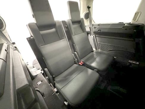 Used 2013 Land Rover LR4 HSE image 17