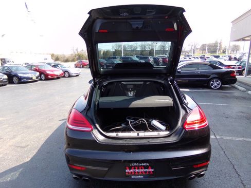 Used 2014 Porsche Panamera S image 22