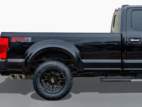 Used 2022 Ford F350 XLT w/ XLT Premium Package image 7