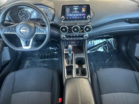 Used 2024 Nissan Sentra SV w/ Trunk Package FWD image 3