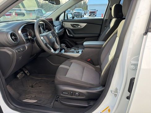 Used 2023 Chevrolet Blazer LT w/ Driver Confidence Package image 2