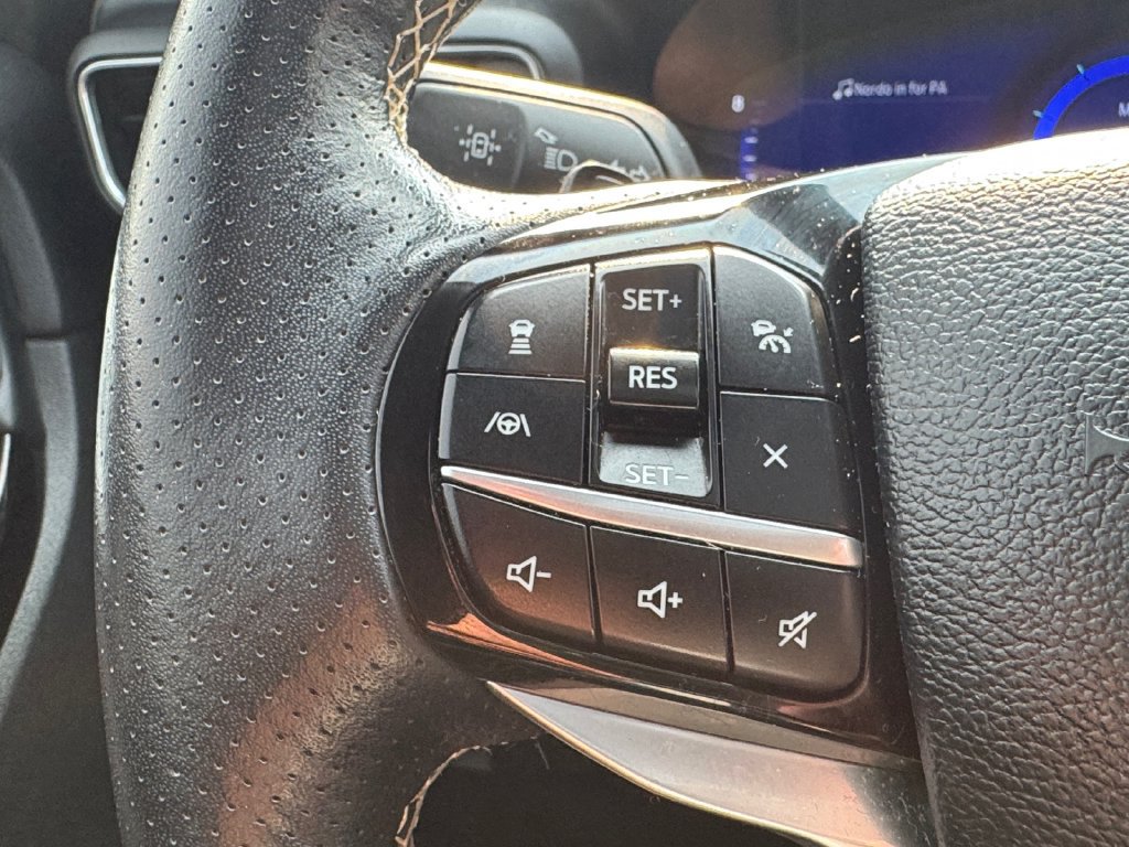 Used 2023 Ford Explorer ST w/ Equipment Group 401A AWD/4WD image 16