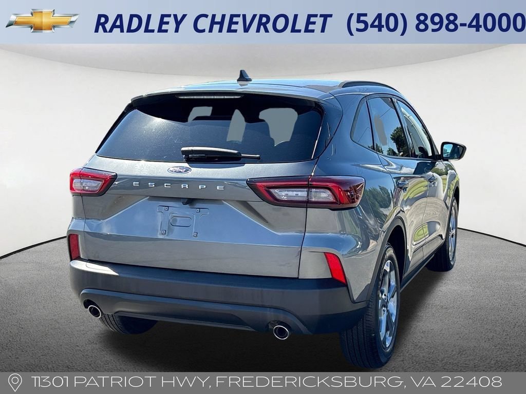 Used 2025 Ford Escape ST-Line FWD image 18