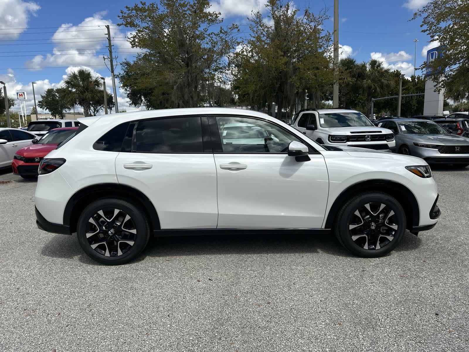 New 2027 Honda HR-V EX-L image 7