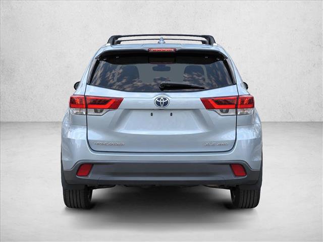 Used 2018 Toyota Highlander XLE AWD/4WD image 26