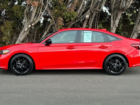 Used 2025 Honda Civic Sport image 7