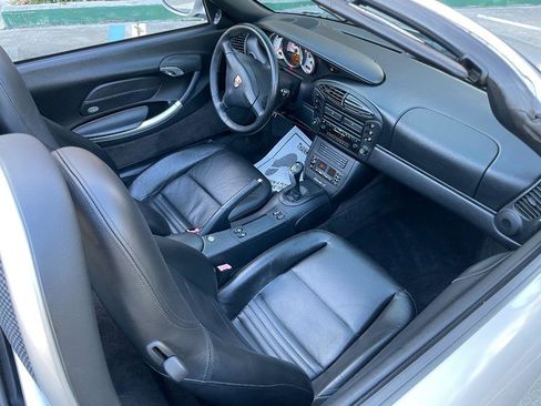 Used 2001 Porsche Boxster S image 26