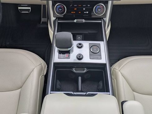 Used 2023 Land Rover Range Rover Autobiography AWD/4WD image 22