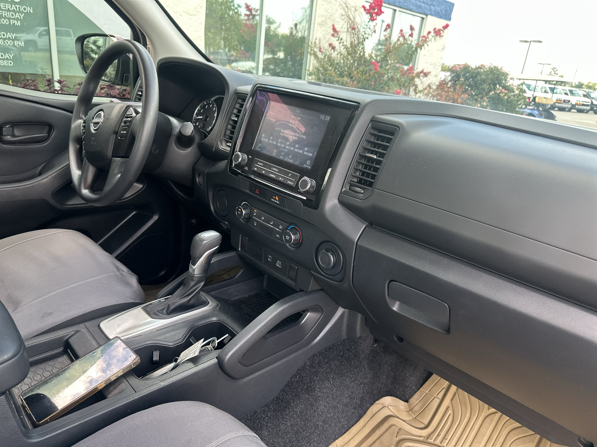 Used 2022 Nissan Frontier S RWD image 11