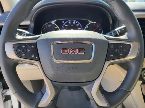 Used 2023 GMC Acadia Denali image 19