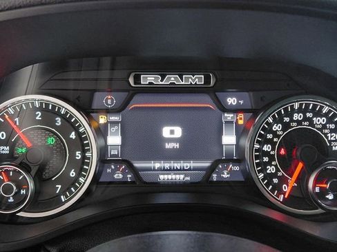 Used 2022 RAM 1500 Laramie AWD/4WD image 21