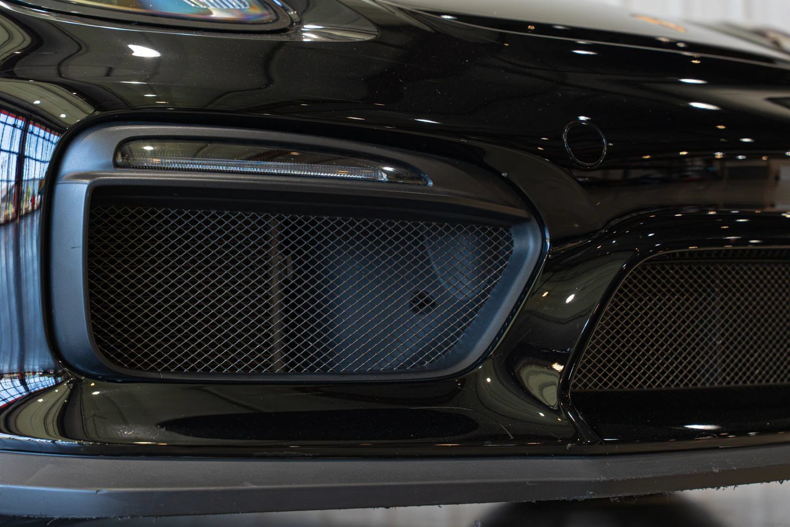 Used 2016 Porsche Cayman GT4 RWD image 11