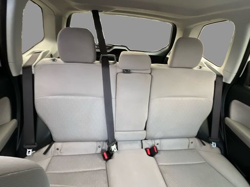 Used 2016 Subaru Forester 2.5i Premium w/ All-Weather Package AWD/4WD image 13