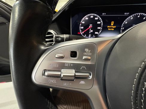 Used 2019 Mercedes-Benz S 560 4MATIC Sedan image 12