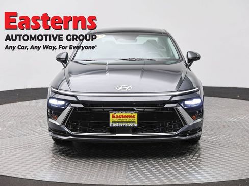 Used 2024 Hyundai Sonata SEL w/ Convenience Package FWD image 2