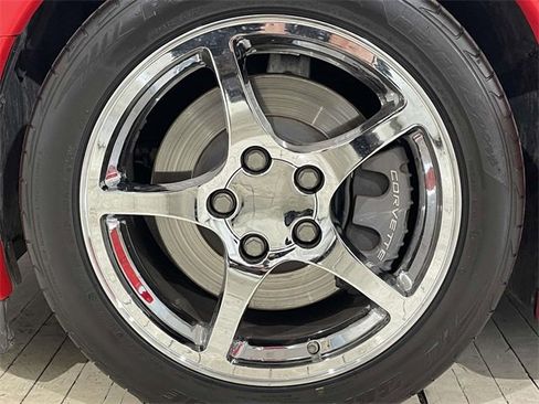 Used 2000 Chevrolet Corvette Convertible w/ Memory Pkg image 18