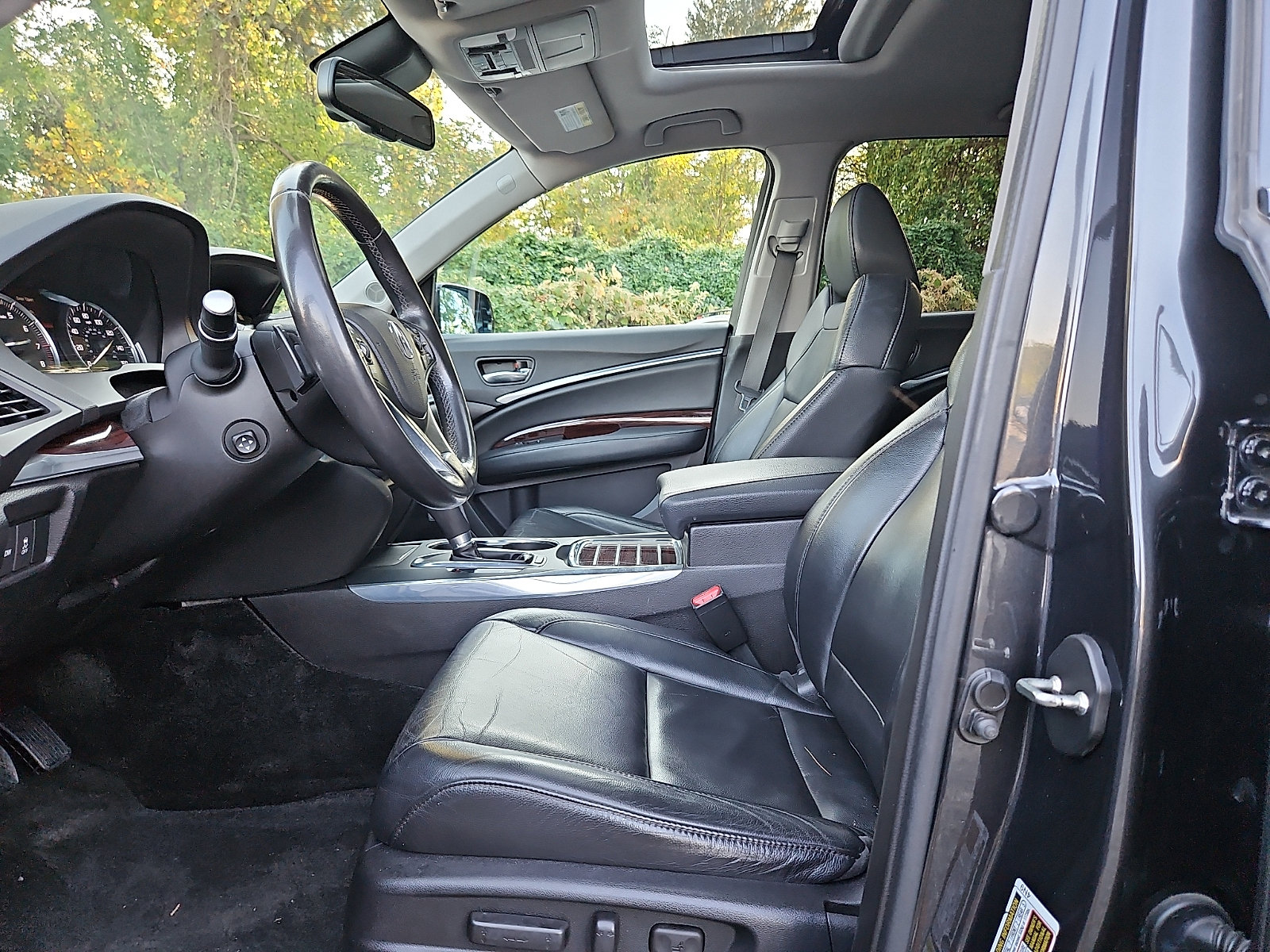 Used 2015 Acura MDX w/ Technology Package AWD/4WD image 14