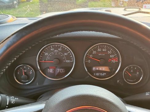 Used 2018 Jeep Wrangler Unlimited Rubicon AWD/4WD image 7