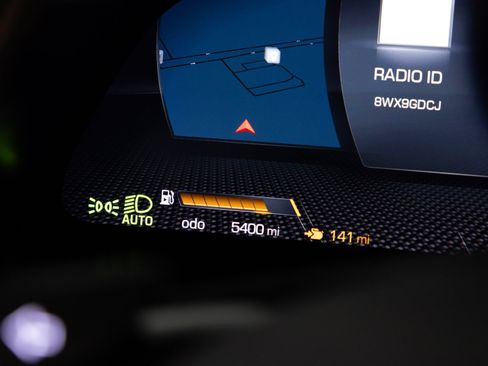 Certified 2021 Ferrari Roma RWD image 85