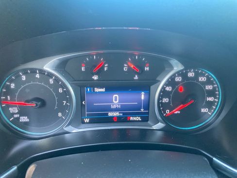 Used 2022 Chevrolet Equinox LT w/ Driver Convenience Package image 19