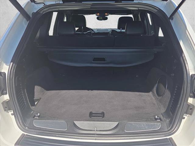 Used 2018 Jeep Grand Cherokee Trailhawk AWD/4WD image 6