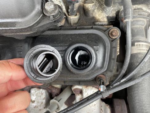 Used 2010 Chrysler Town & Country Touring w/ Trailer Tow Group image 39