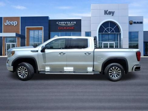 Used 2019 GMC Sierra 1500 SLT w/ SLT Premium Package AWD/4WD image 2