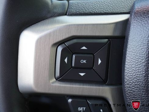 Used 2022 Ford F350 Platinum w/ FX4 Off-Road Package image 36