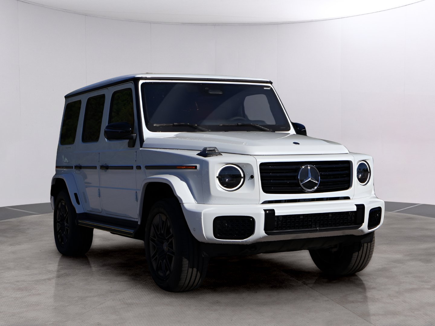 New 2027 Mercedes-Benz G 580 e image 3