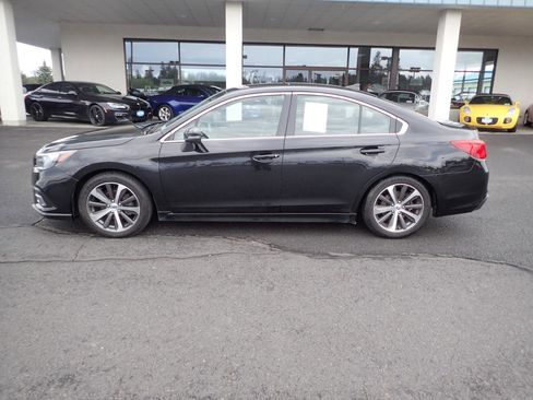 Used 2019 Subaru Legacy 2.5i Limited AWD/4WD image 2