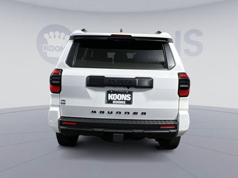 Used 2025 Toyota 4Runner TRD Off-Road image 10