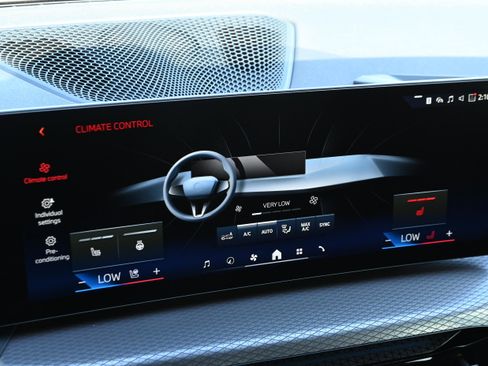 New 2026 BMW i4 eDrive40 w/ Premium Package image 15