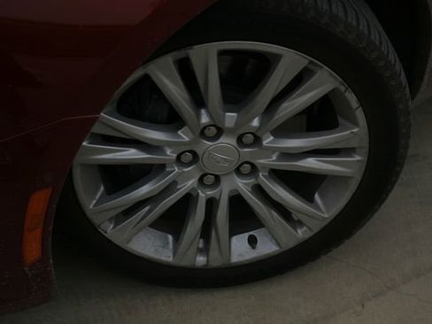 Used 2019 Cadillac XTS Luxury image 2