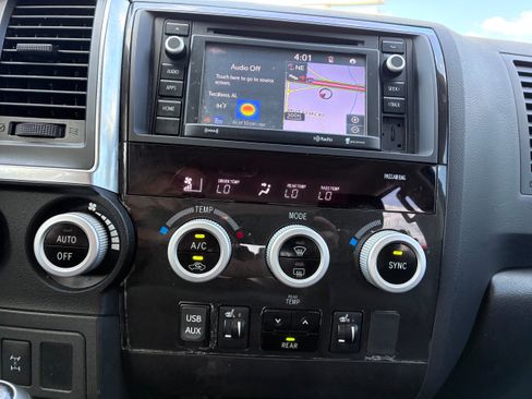 Used 2018 Toyota Sequoia TRD Sport AWD/4WD image 13