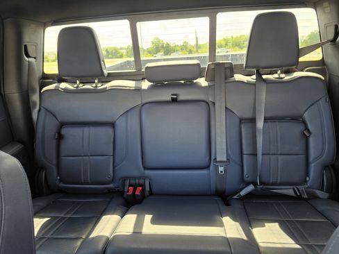 Used 2022 Chevrolet Silverado 1500 High Country AWD/4WD image 12