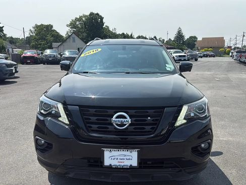 Used 2018 Nissan Pathfinder SL w/ Midnight Edition Package AWD/4WD image 2