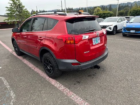 Used 2014 Toyota RAV4 Limited w/ Technology Package AWD/4WD image 8