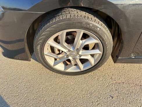 Used 2013 Nissan Sentra SR w/ Premium Pkg image 24