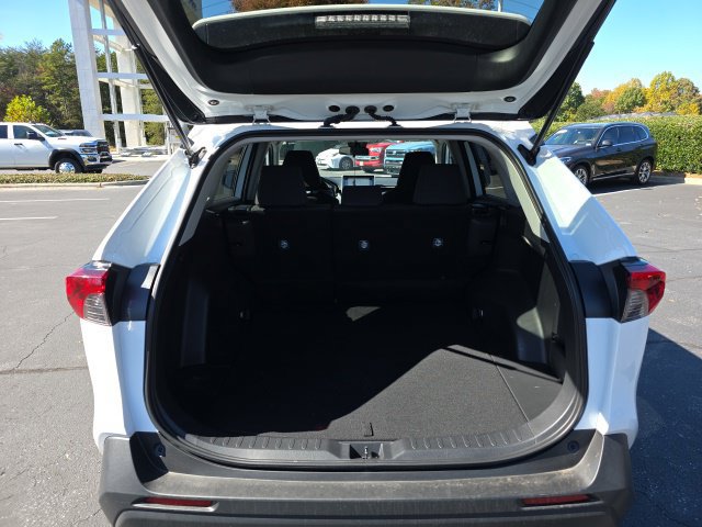 Used 2025 Toyota RAV4 LE FWD image 7
