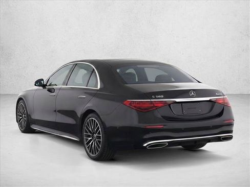 Used 2022 Mercedes-Benz S 580 4MATIC Sedan image 5